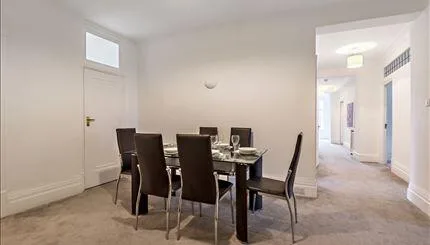 5 bedroom apartment for rent