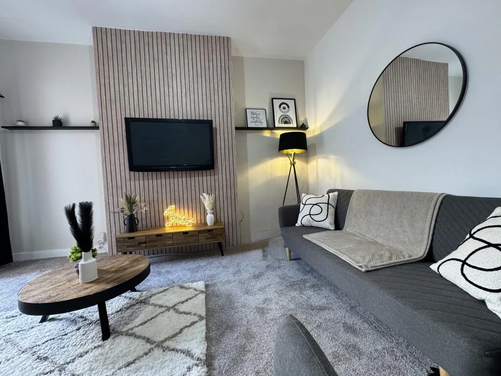 1 bedroom house for rent