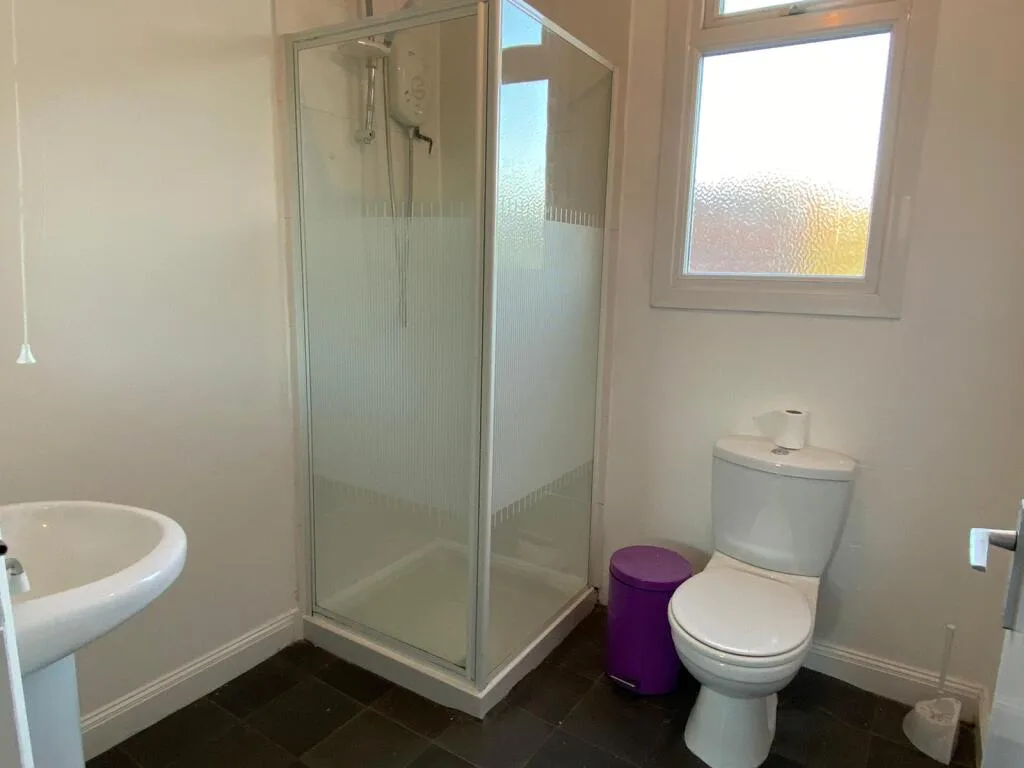 1 bedroom house for rent