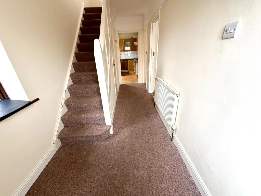 3 bedroom semi-detached house for rent