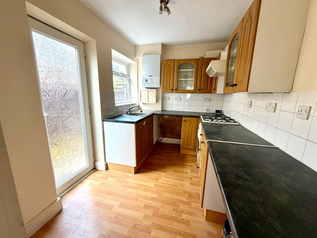 3 bedroom semi-detached house for rent