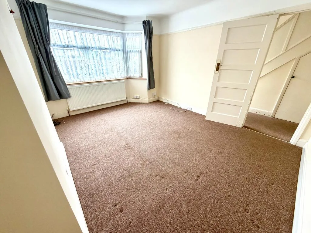 3 bedroom semi-detached house for rent
