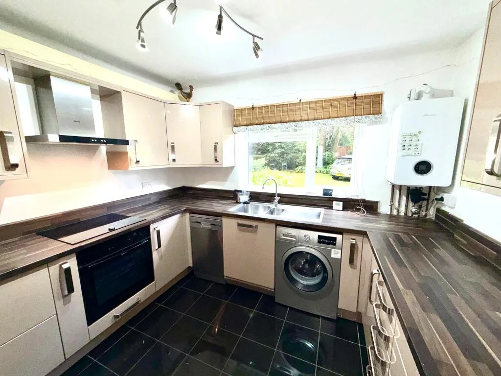 3 bedroom apartment for rent
