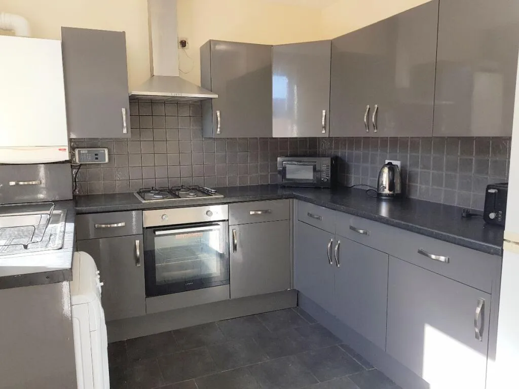 4 bedroom terraced house for rent