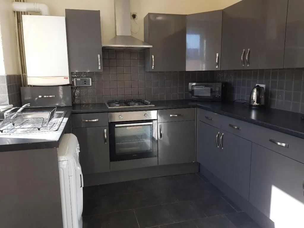 4 bedroom terraced house for rent