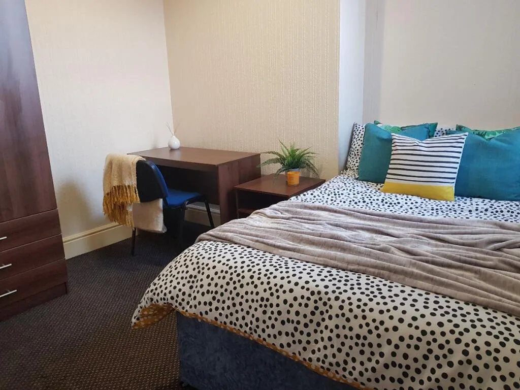 4 bedroom terraced house for rent