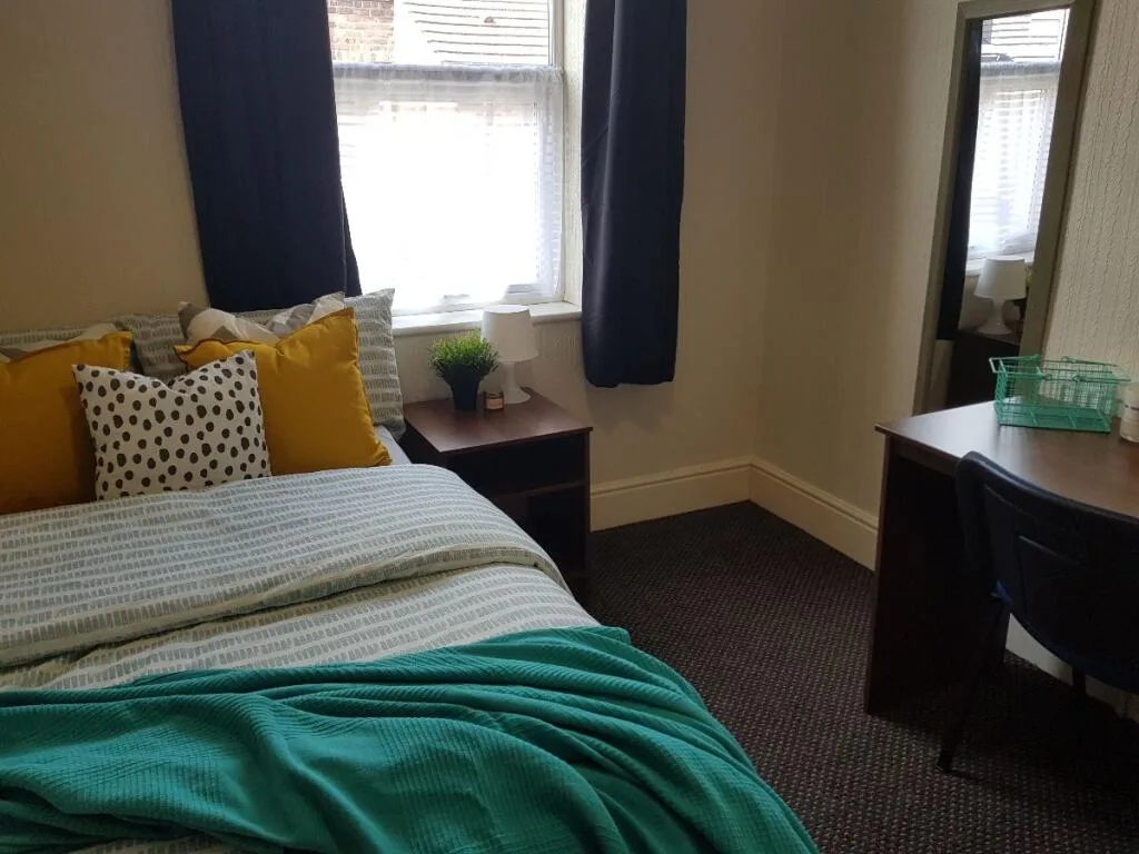 4 bedroom terraced house for rent