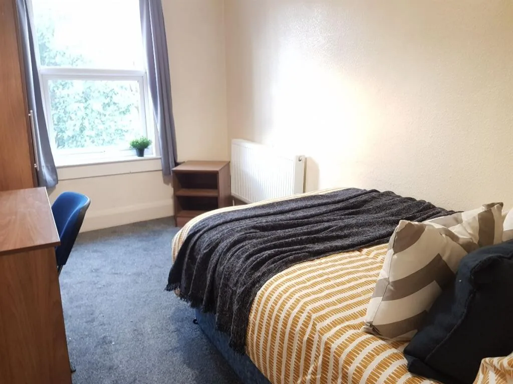 4 bedroom terraced house for rent