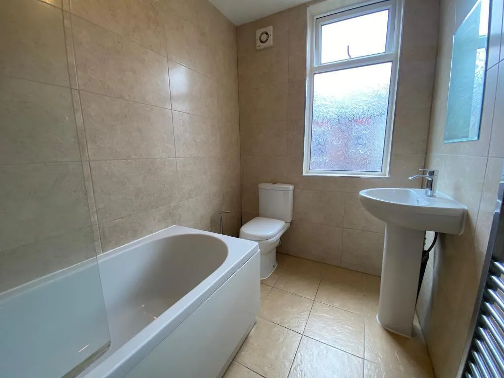4 bedroom terraced house for rent