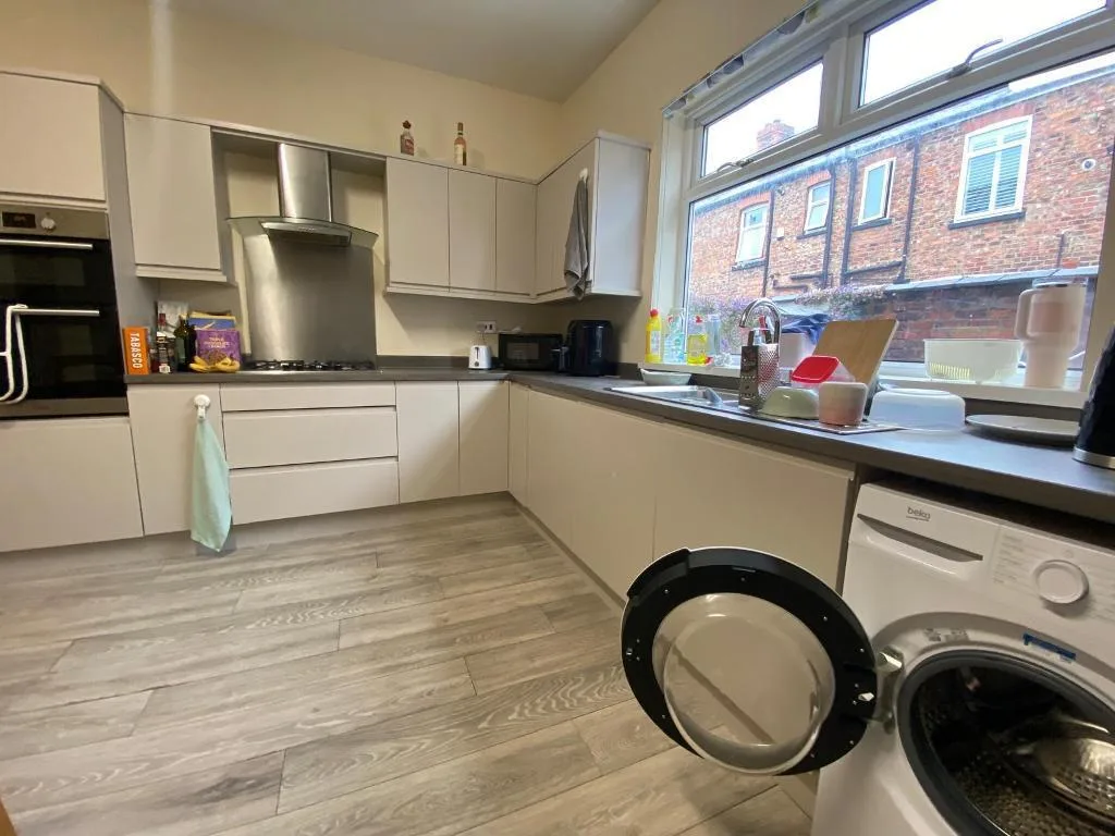 4 bedroom terraced house for rent