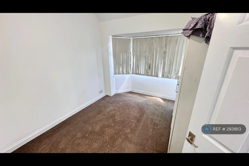 3 bedroom semi-detached house for rent