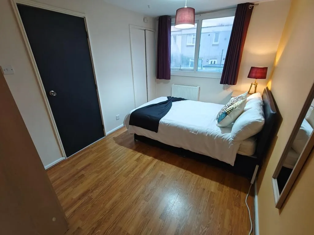 2 bedroom house share for rent