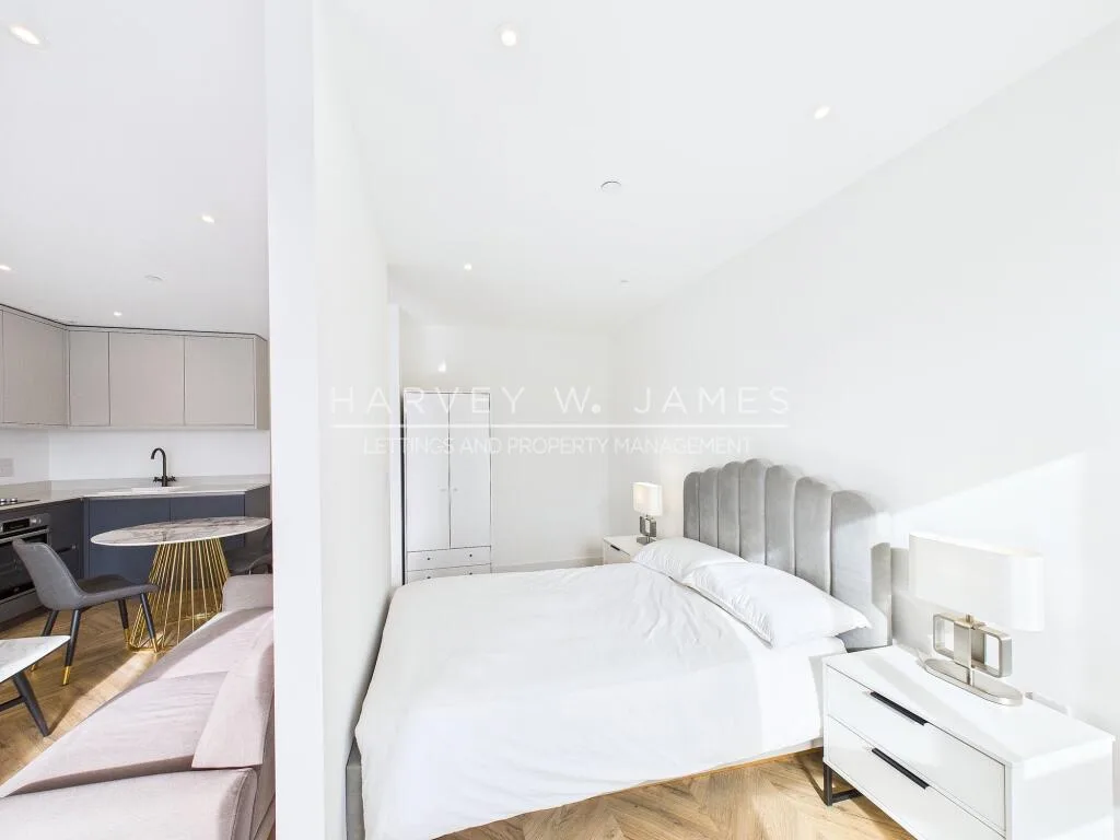 Studio flat for rent