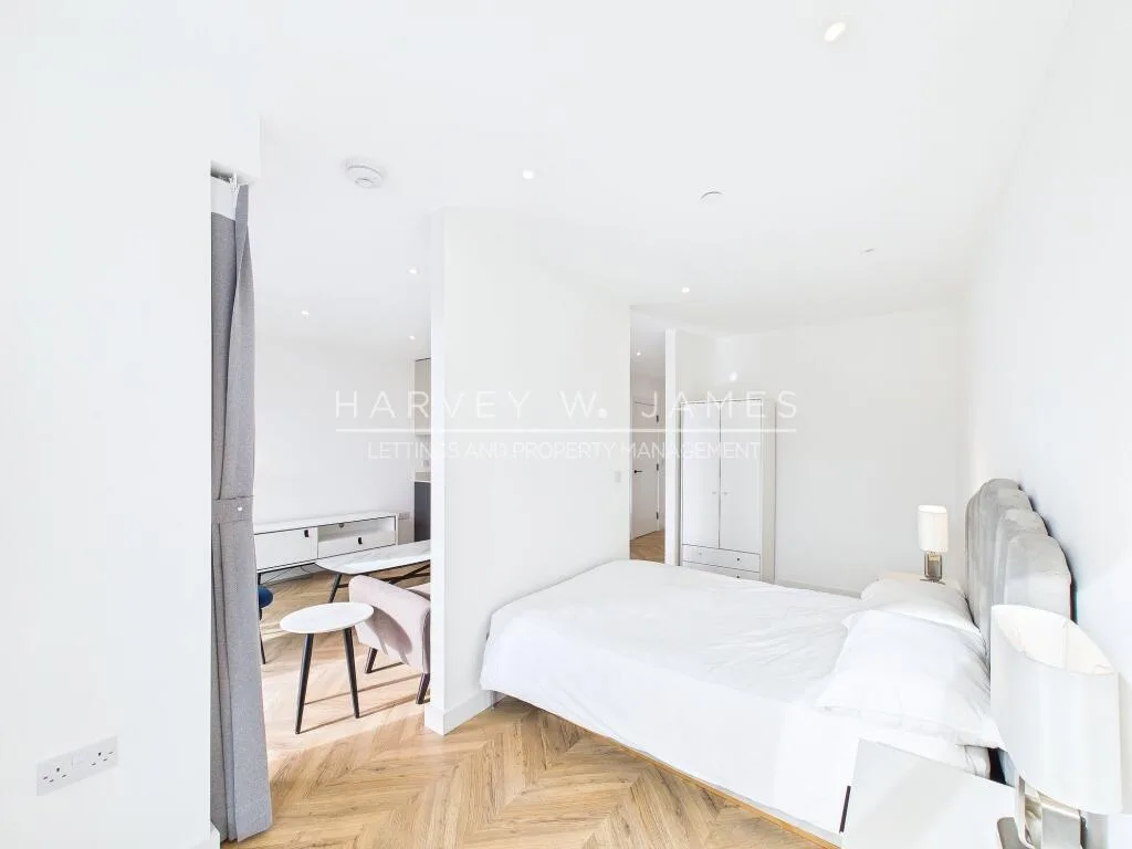 Studio flat for rent