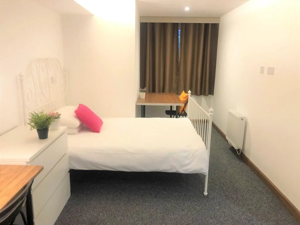 1 bedroom flat share for rent