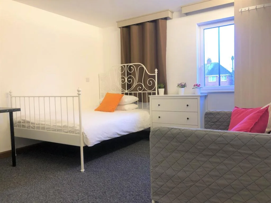 1 bedroom flat share for rent