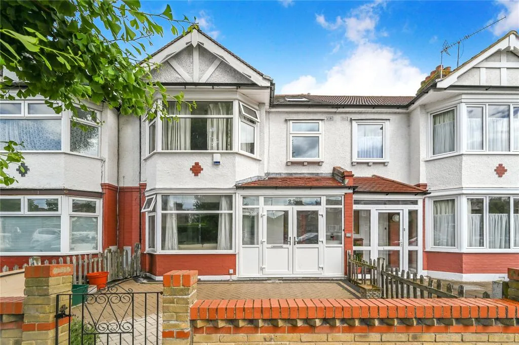 5 bedroom terraced house for rent