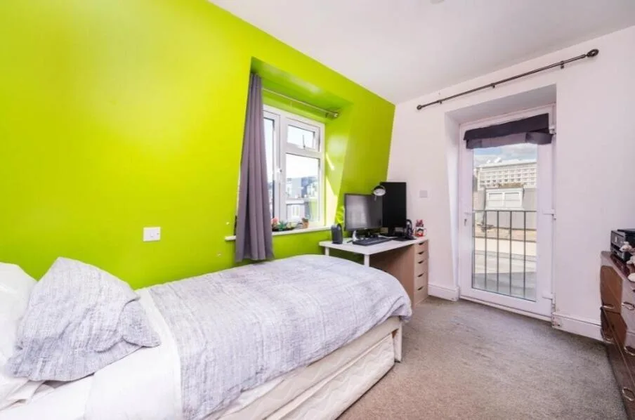 3 bedroom flat for rent