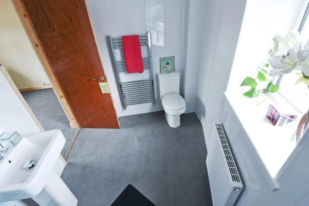 5 bedroom flat for rent