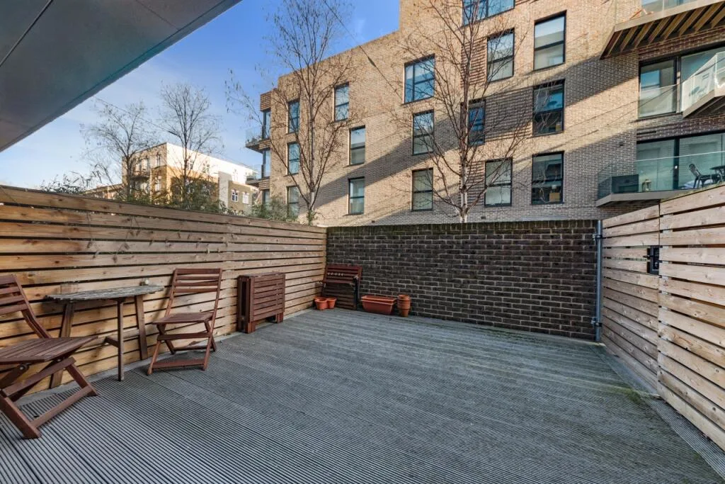 3 bedroom flat for rent
