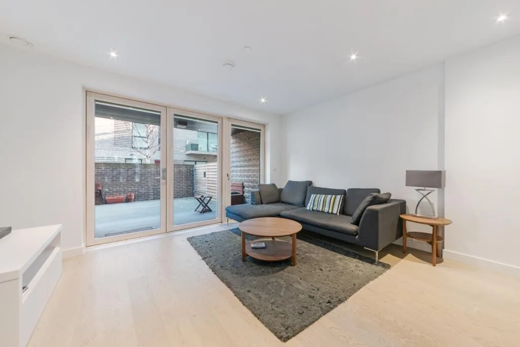 3 bedroom flat for rent