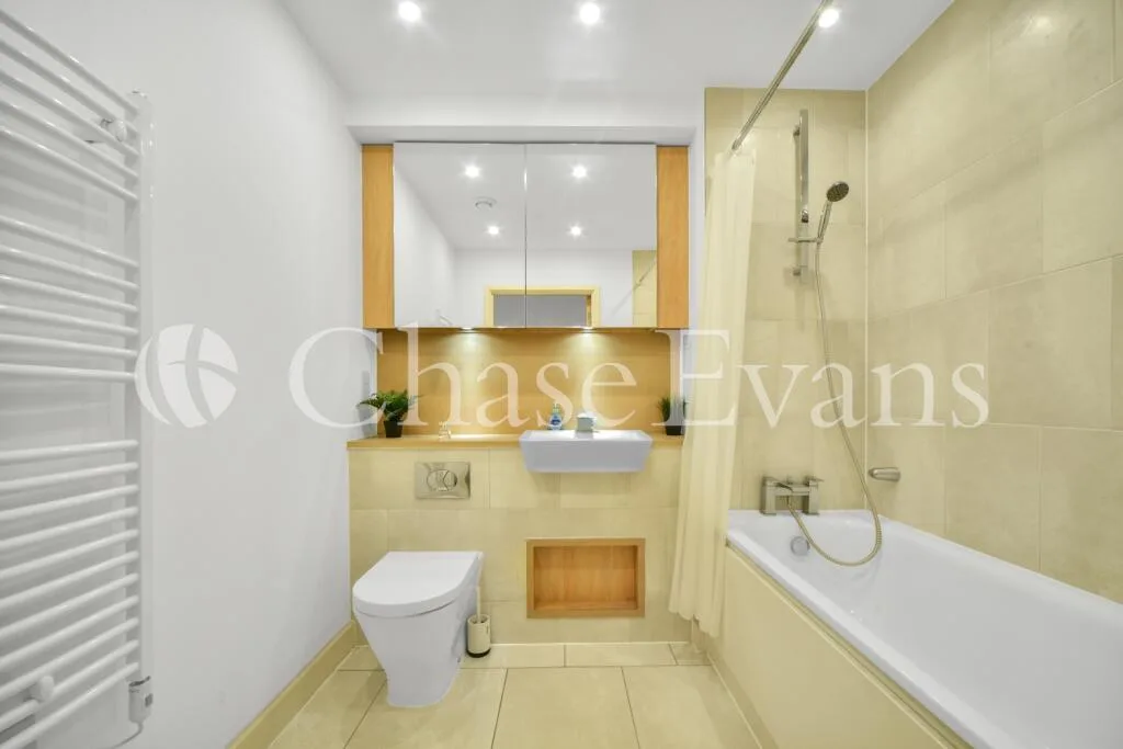 3 bedroom flat for rent