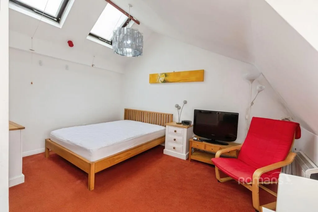 Studio flat for rent