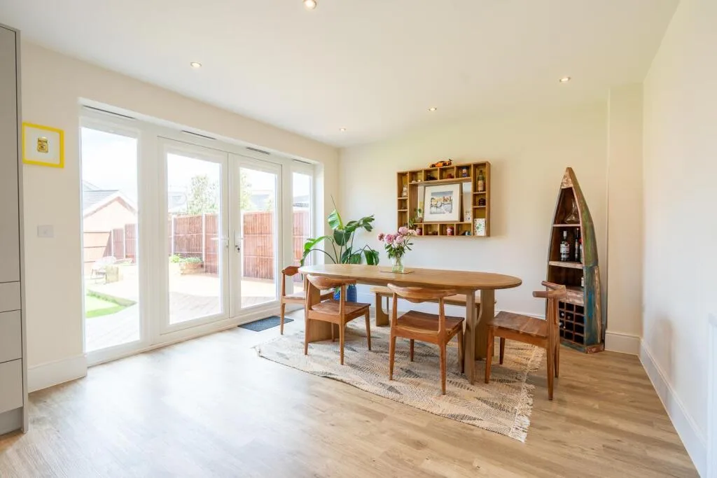 4 bedroom detached house for rent