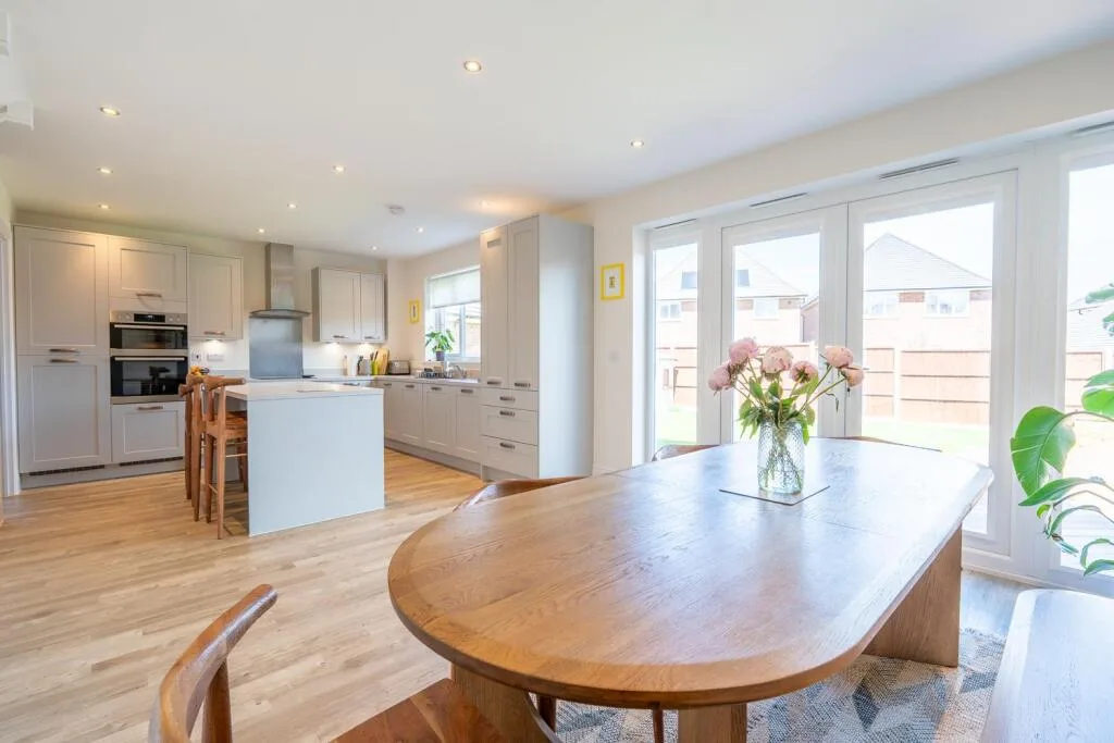 4 bedroom detached house for rent