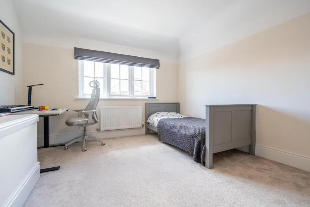 4 bedroom detached house for rent
