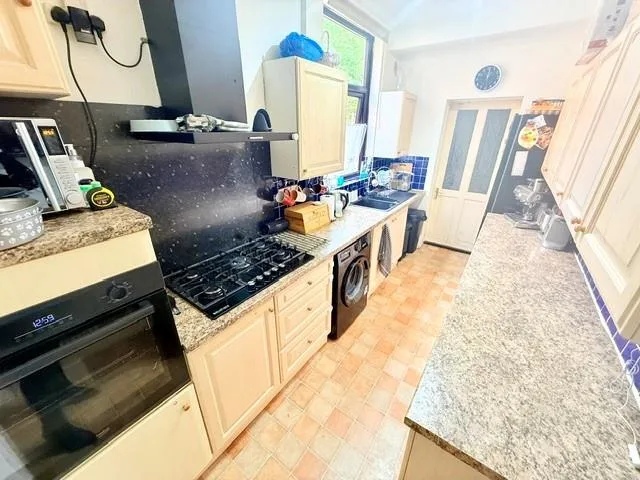 2 bedroom house for rent