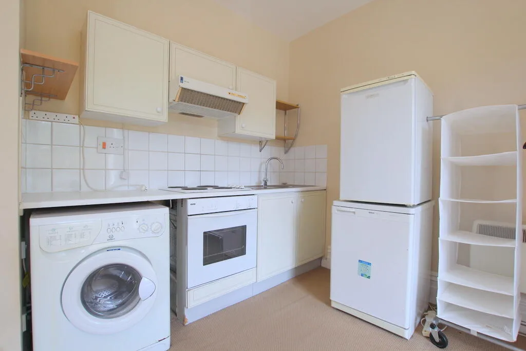 Studio flat for rent