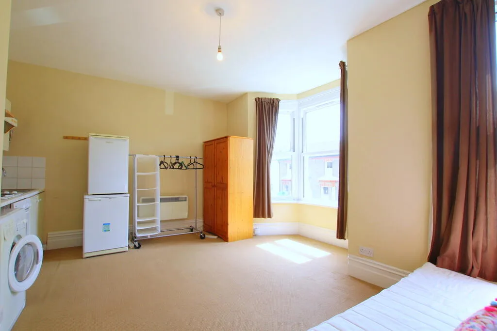 Studio flat for rent