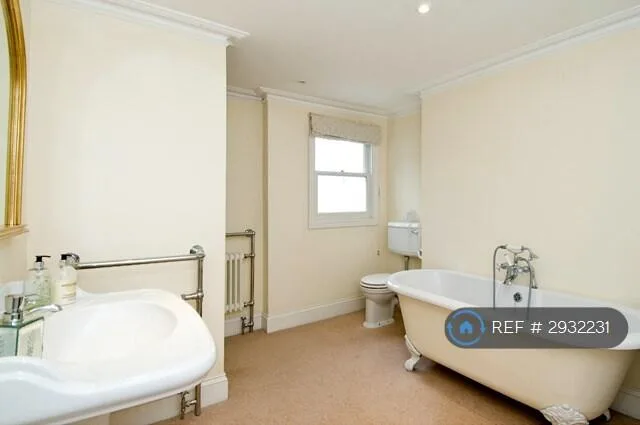 4 bedroom terraced house for rent