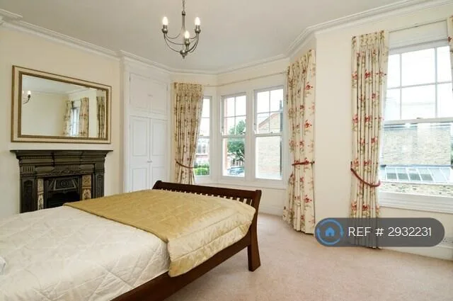 4 bedroom terraced house for rent