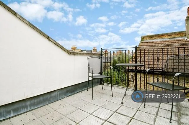 4 bedroom terraced house for rent