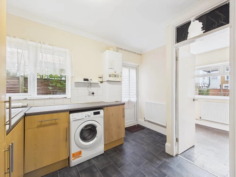 1 bedroom flat for rent