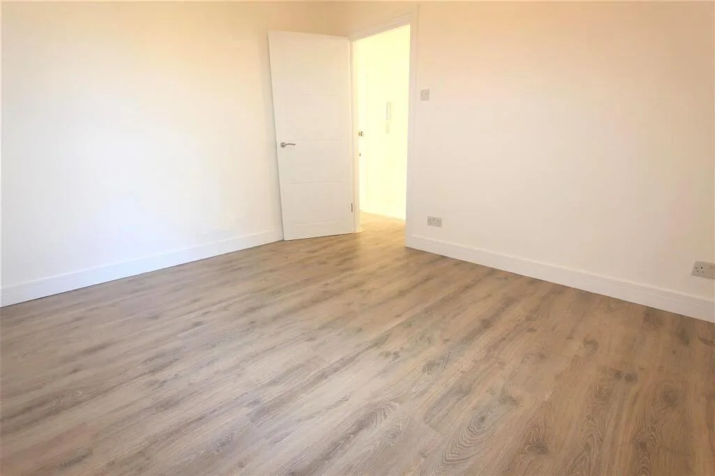 2 bedroom ground floor flat for rent