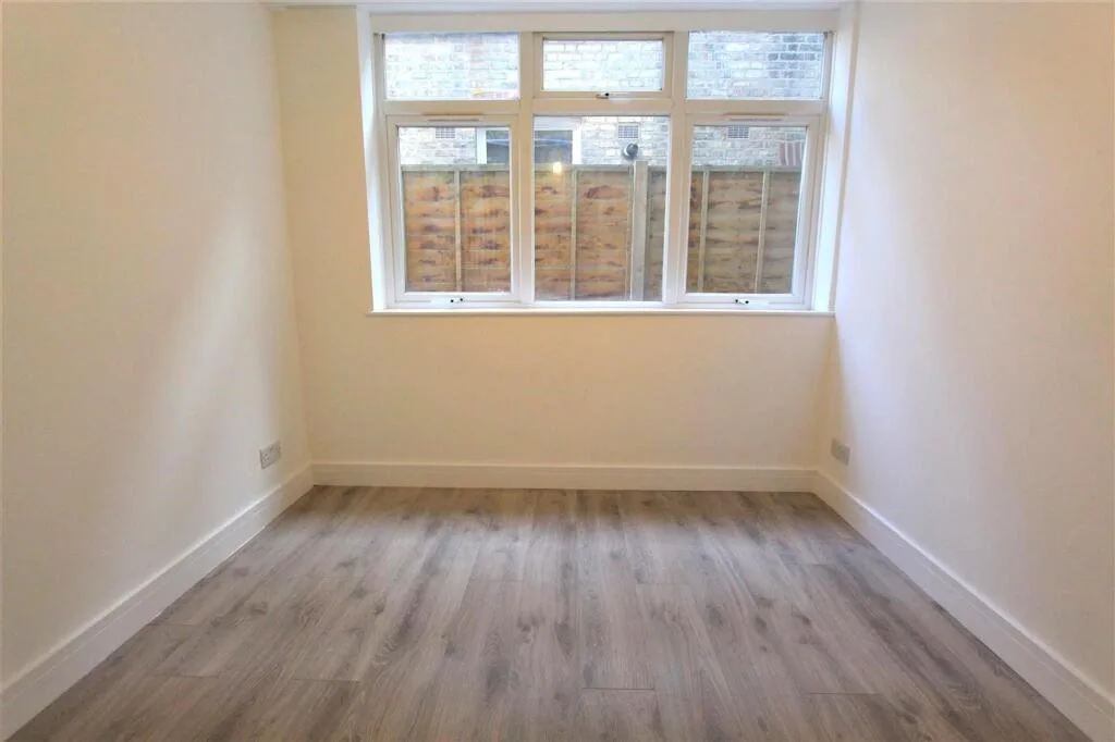 2 bedroom ground floor flat for rent