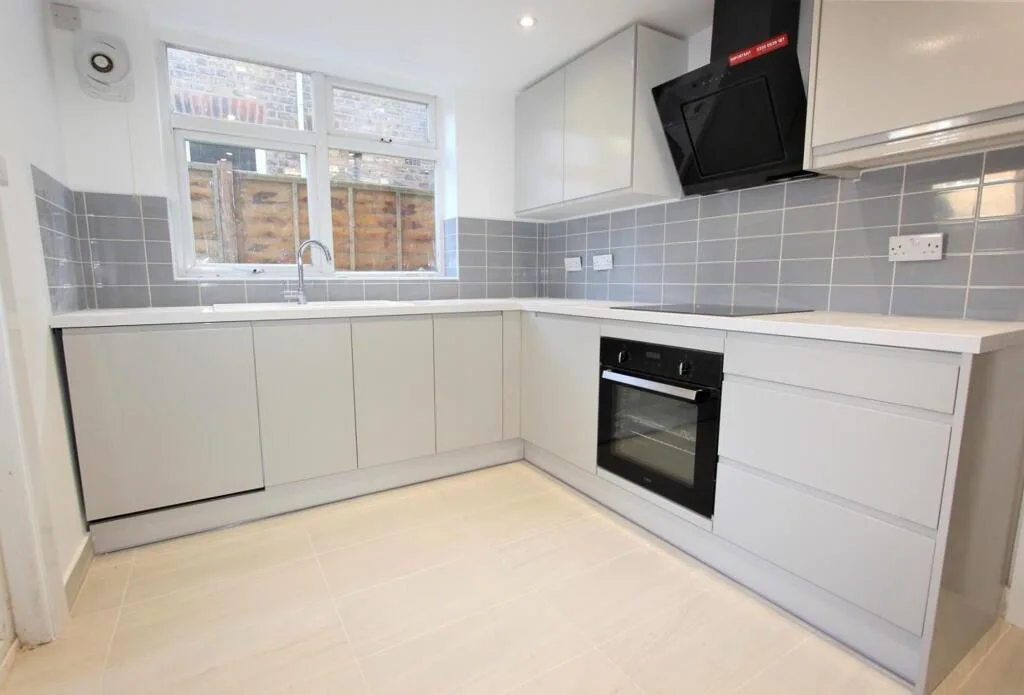 2 bedroom ground floor flat for rent