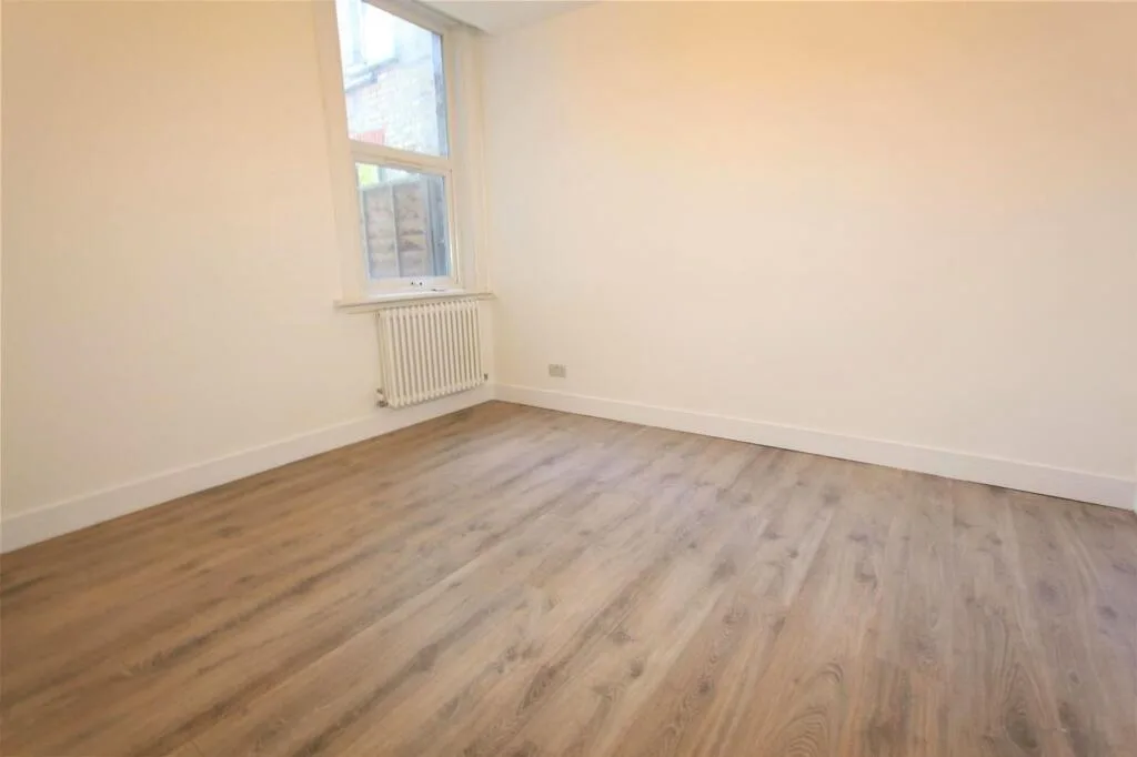 2 bedroom ground floor flat for rent