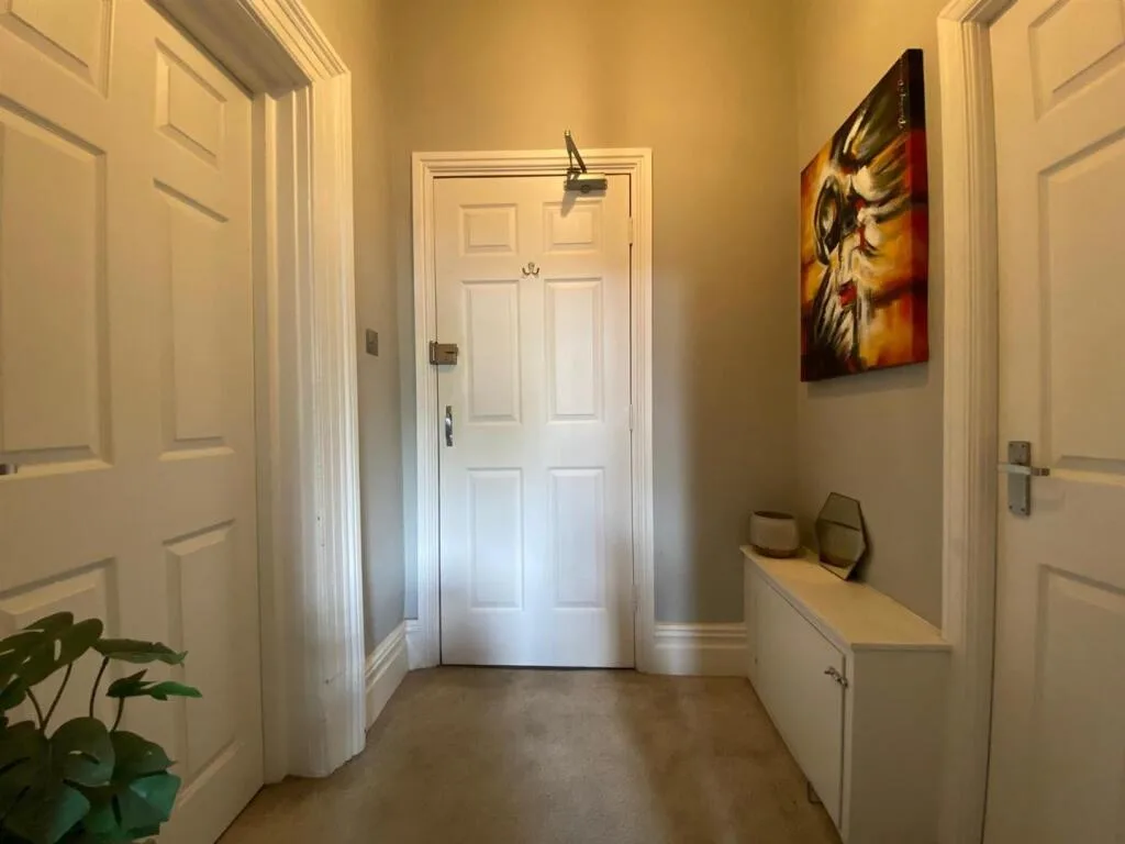 1 bedroom ground floor flat for rent