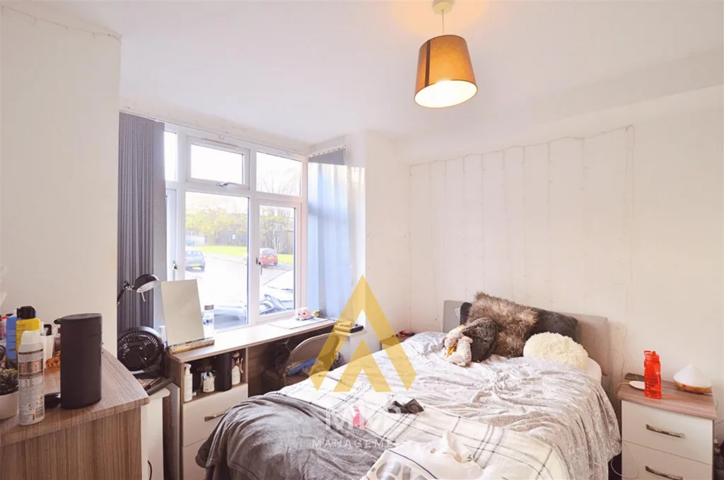 7 bedroom terraced house for rent