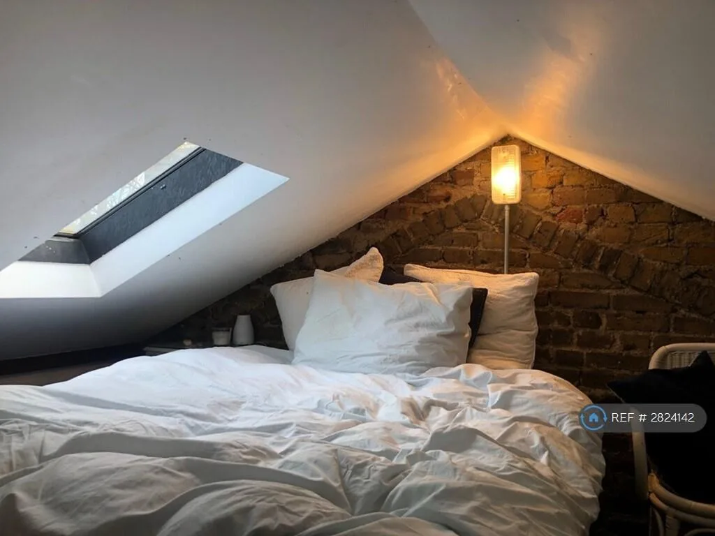 5 bedroom flat for rent