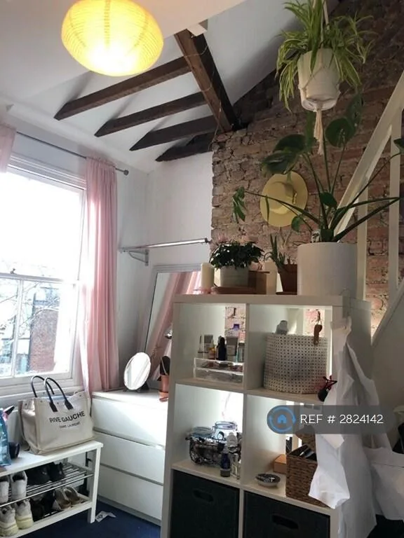 5 bedroom flat for rent