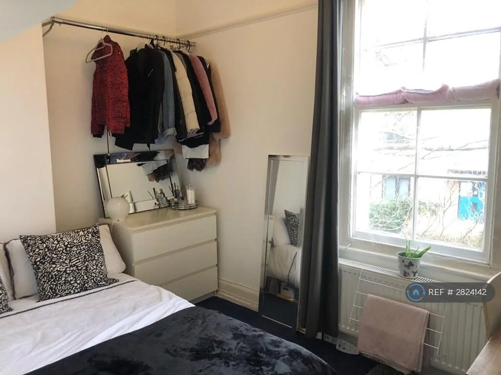5 bedroom flat for rent