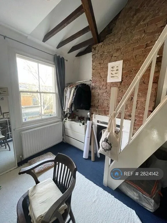 5 bedroom flat for rent