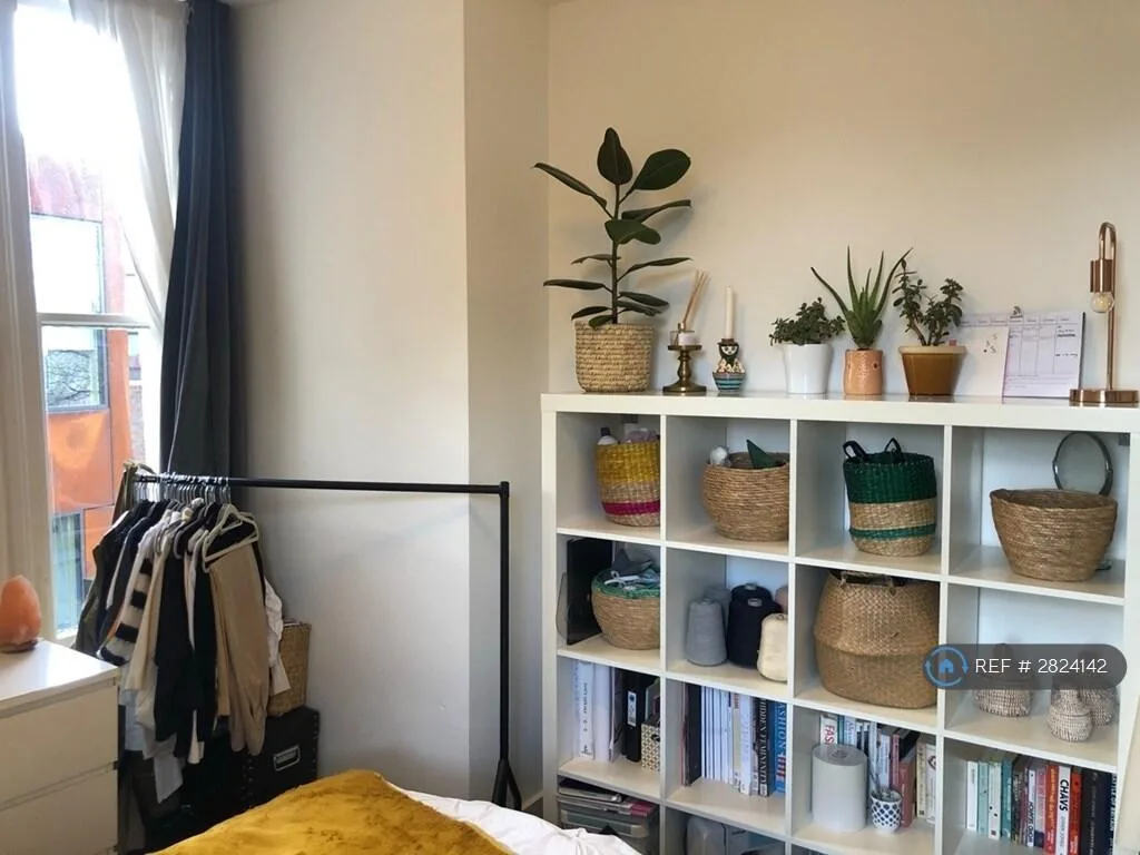 5 bedroom flat for rent