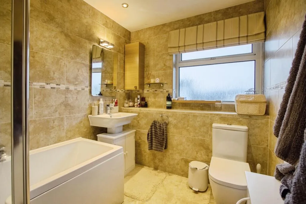 4 bedroom detached house for rent