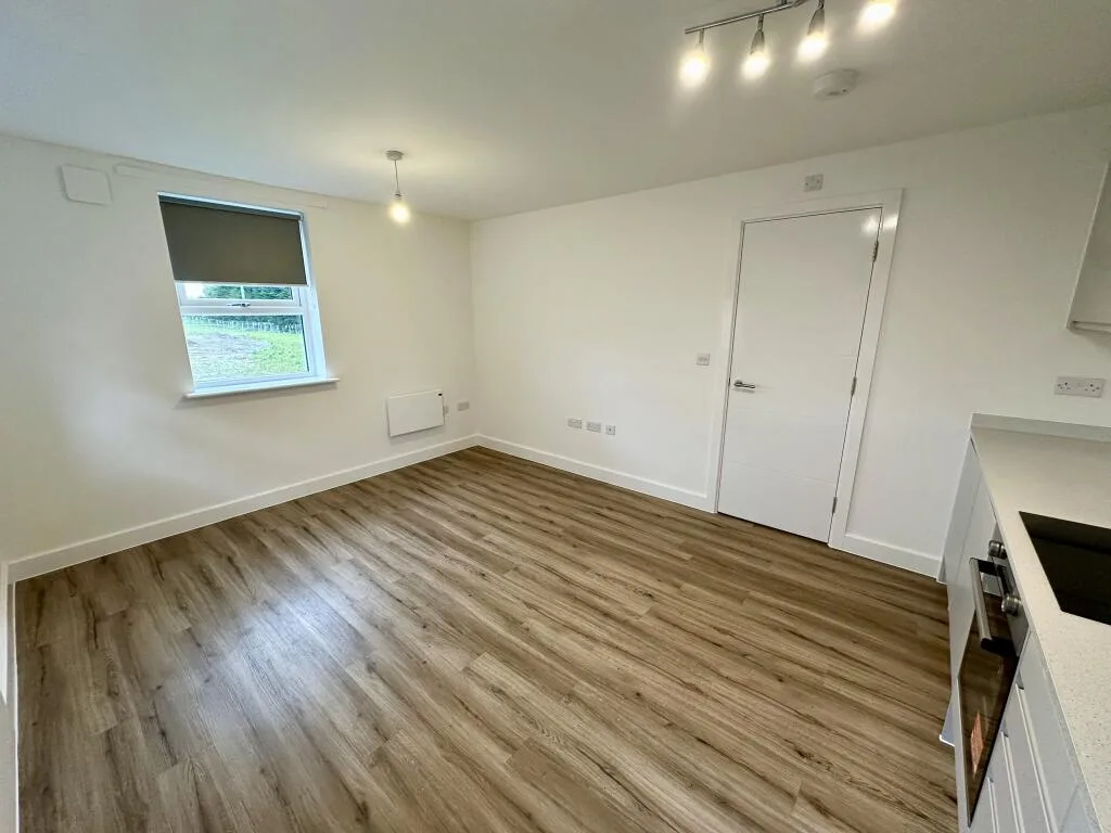 2 bedroom town house for rent